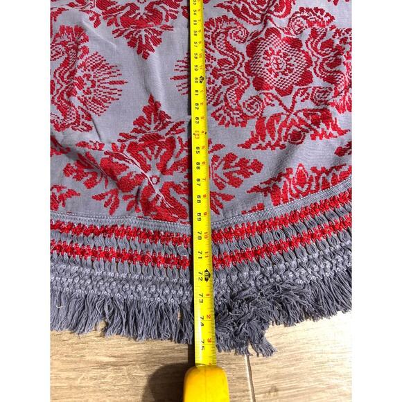 VTG Sears Tapestry Fringe Heavyweight Bedspread USA Made Red Gray 75"x71" - Picture 13 of 15